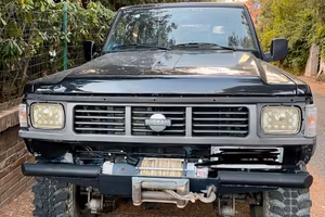 Nissan Patrol TR 2.8 autocarro 2 posti