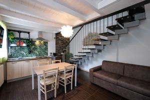 Appartamento duplex con parcheggio privato