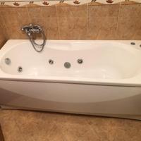 Vasca da bagno con idromassaggio