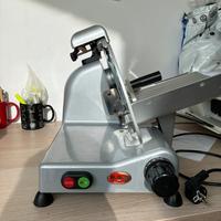 Affettatrice RGV 22 GS LUSSO con AFFILATOIO