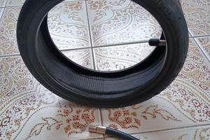 Ruota si scorta monopattino