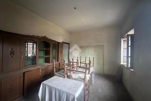 CASA DI CORTE A CAPANNORI