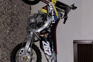 SUZUKI RM-Z 2013