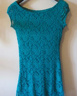 Vestito verde acqua con pizzo