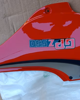 fianchetto s kawasaki gp 550