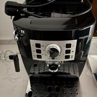 Macchina cafe DeLonghi Magnifica