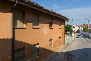 4 LOCALI A SCARNAFIGI