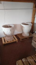 vasi neoclassici in marmo bianco 