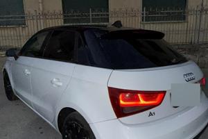 Audi A1 Sportback 1.6 TDI  S line bicolore (2015)