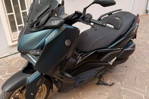Yamaha XMAX 300 Tech MAX 