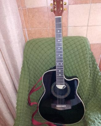 chitarra acustica 