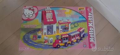 Treno hello kitty -costruzioni