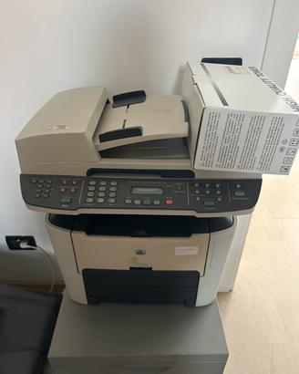 Stampante HP da Ufficio + toner