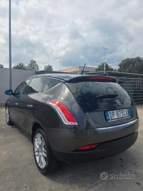 Lancia Delta 1.6 Diesel  120cv 2008