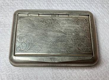 Tabacchiera in metallo vintage