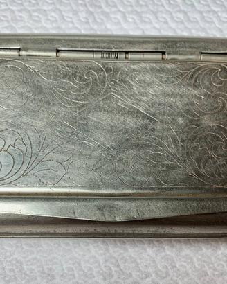 Tabacchiera in metallo vintage