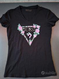 T-shirt Guess - tg. S