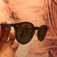 Occhiale Ray-Ban modello RB2180