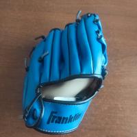 Guanto da baseball di colore blu