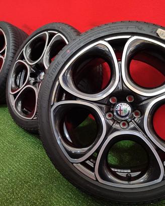 Cerchi Alfa Romeo Tonale Gomme Estive 235 40 20