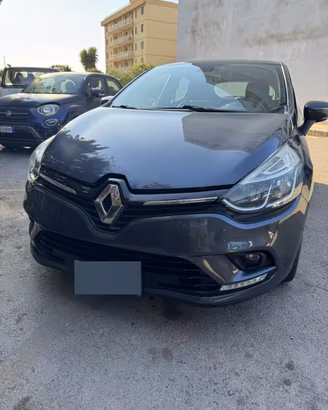 Renault Clio 1.5 DCI 75CV