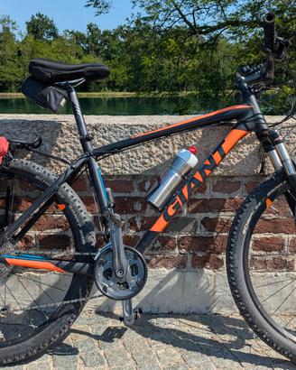 Mountain bike GIANT TALON 2