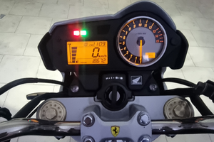 Moto honda hornet 600