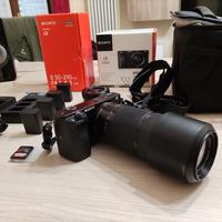 Sony A6000 + 2 Obiettivi + 4 Batterie + Accessori 