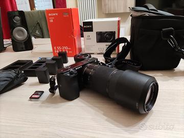 Sony A6000 + 2 Obiettivi + 4 Batterie + Accessori 