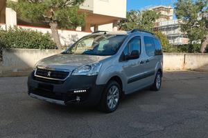Peugeot Partner Tepee BlueHDi 100 Outdoor