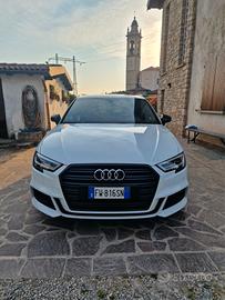 AUDI A3 Sportback S-Line 2019 - Automatica - Benzi