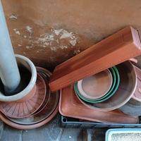 sottovasi con e senza rotelle 