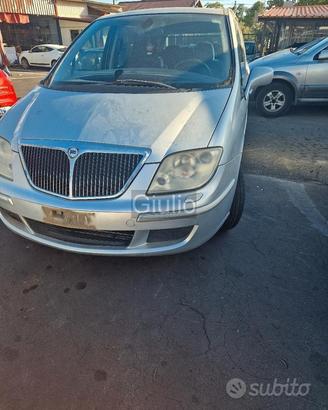 Lancia phedra ricambi