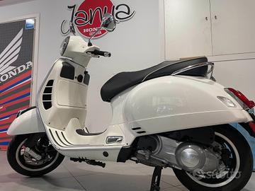 Vespa GTS 300 abs usato garantito