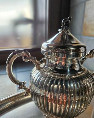 Servizio da caffè in argento