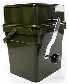 RidgeMonkey - secchio con macinino carpfishing