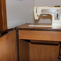 macchina da cucire singer con mobile richiudibile