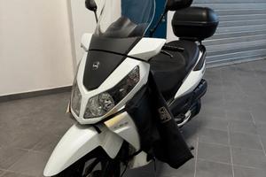 Citycom 300i bianco con optional