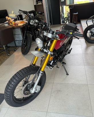 Mutt Razorback Red 125