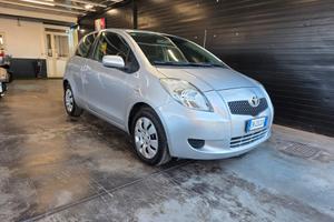 Toyota Yaris 1.0 3 porte Sol