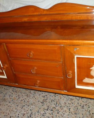 Mobile credenza d’epoca.