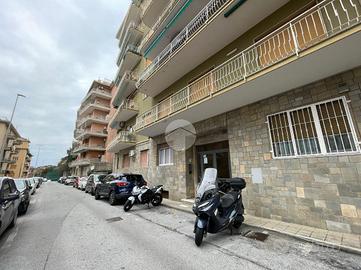 3 LOCALI A GENOVA