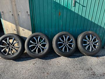 Gomme invernali Tomket più cerchi in lega usati