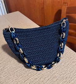 Borsa artigianale all’uncinetto blu navy