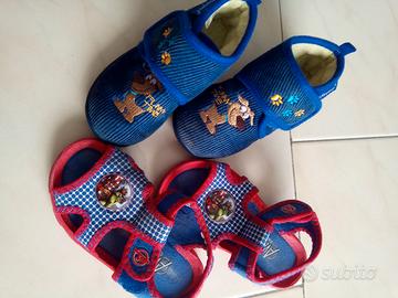 2 paia ciabatte  de Fonseca n24   Avengers n25.