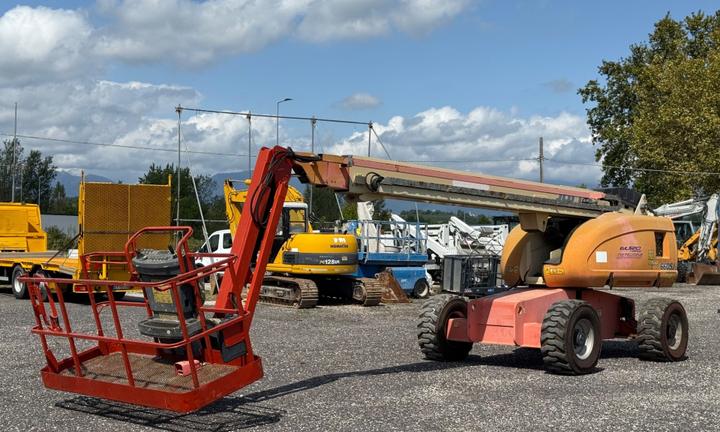 JLG LIFT 660 SJ