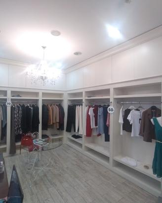 arredo per negozio di abbigliamento 