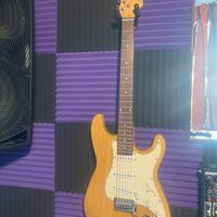 Chitarra elettrica MJ Douglas STRATO