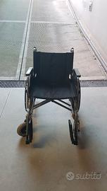 Carrozzina per disabili, taglie forti