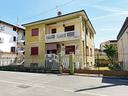 ampia-villa-singola-su-piu-livelli-con-giardino